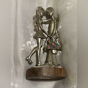 Romantic Boy & Girl Pewter Figurines on Wood Made in 🇮🇹